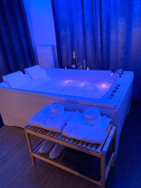 chambre avec spa tugy