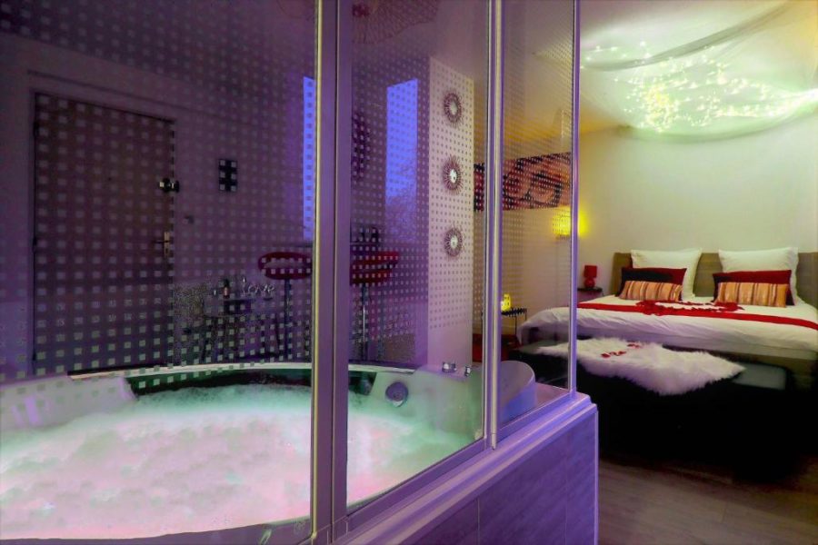 vue jacuzzi Nuit Romantique Toulouse