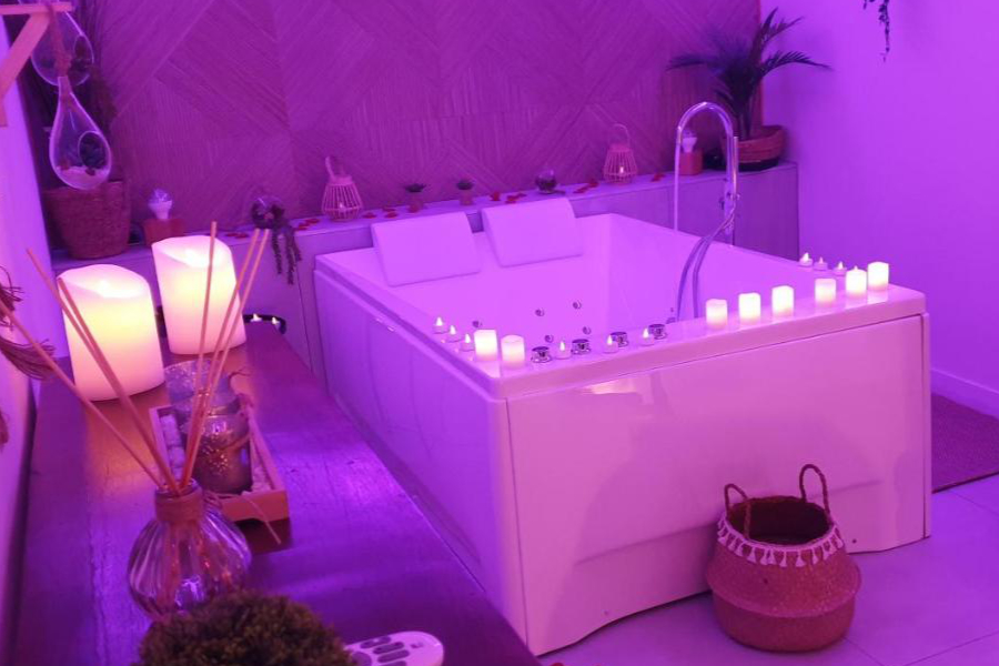 Jacuzzi chambre avec jacuzzi en Provence