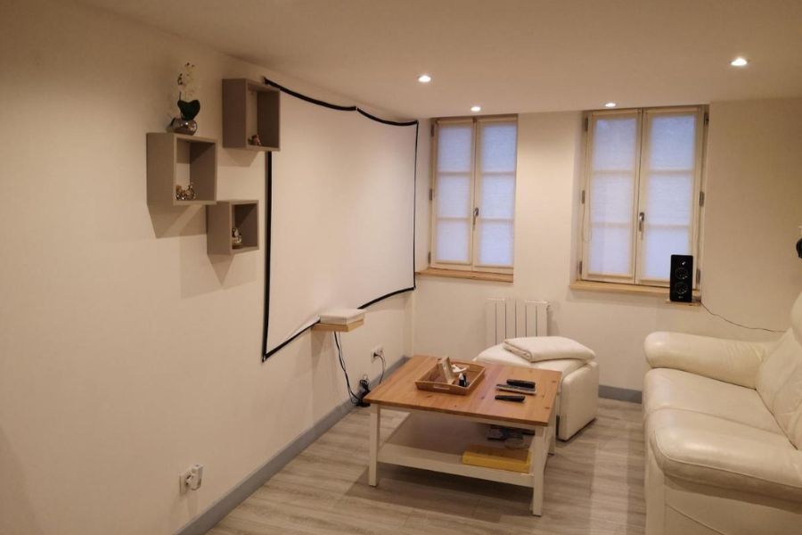 Appartement spa privatif et cinéma centre ville (4)