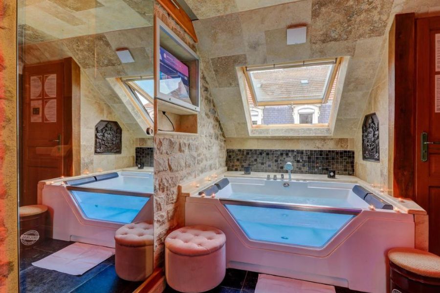 SOUS MON TOI Topdestination-Dijon - Sauna & jacuzzi - Classé 4 étoiles (1)