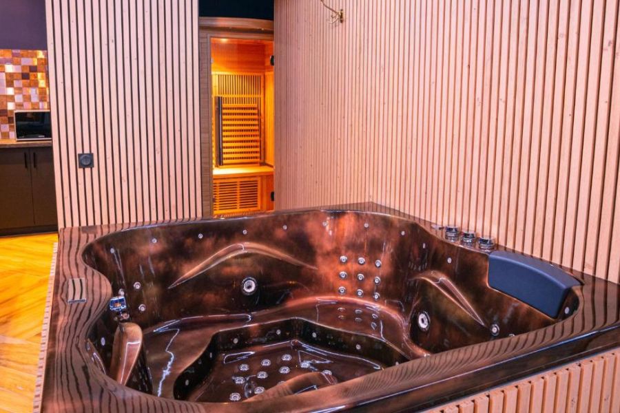 Le Voluptueux - Sauna - Jacuzzi - Centre-Ville (5)